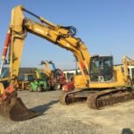 Pelle sur chenilles compacte et performante Komatsu PC228USL – 2007