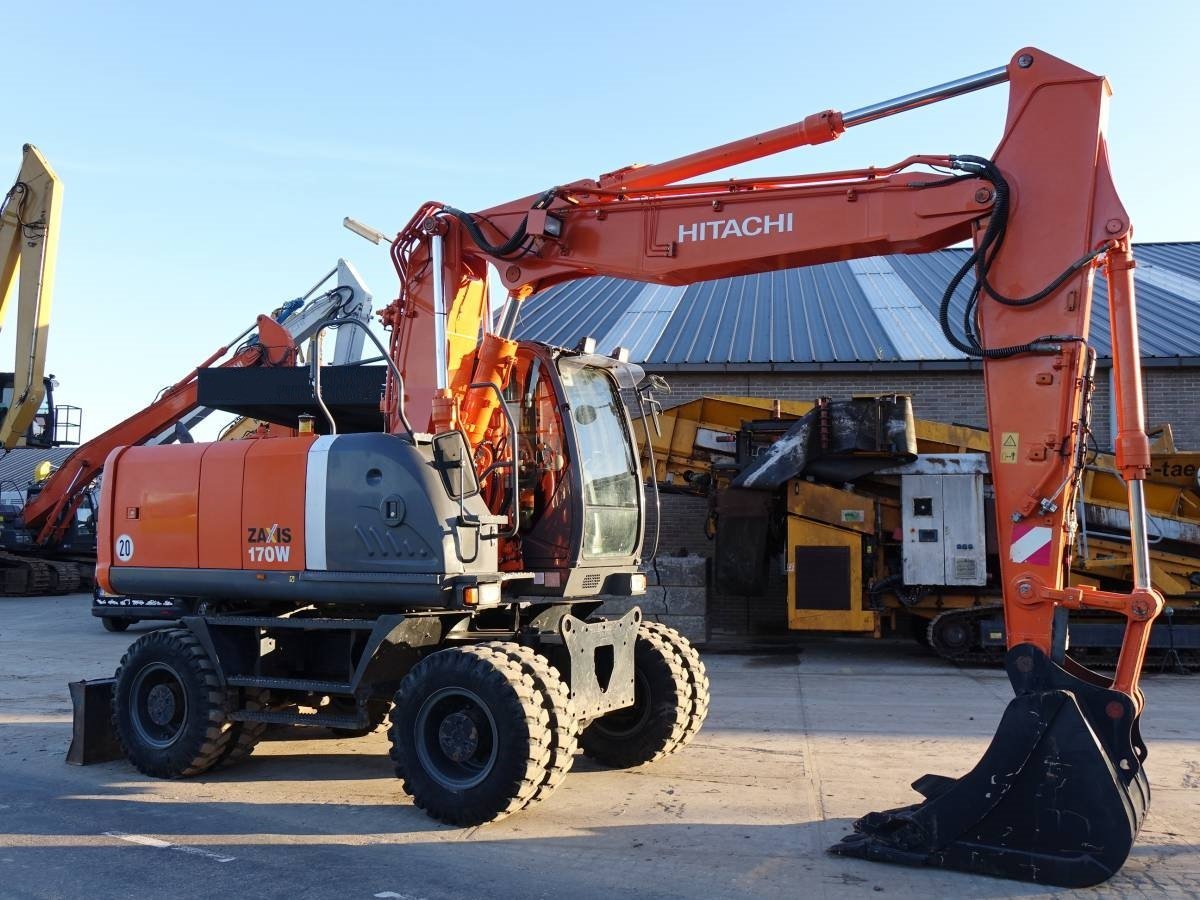 2008-Hitachi-ZX170W-1.jpg Mobilbagger Hitachi ZX170W-3 2008 – 18,2 t – 9.840 Betriebsstunden – Gebraucht – Image 1