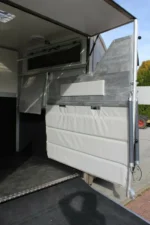 Camion chevaux Renault Master Red Edition 165 ch 2022 – 2 places – 3,5T Permis B – Image 5