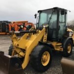 Gebrauchter Kompaktlader Caterpillar 907H (2008)