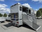 Camion chevaux Mercedes-Benz 3 chevaux 2022 – Automatique – 9,5T – Espace de vie – 30 817 km – Image 7