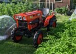 Kubota B7001