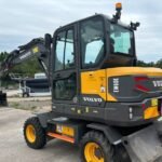 Pelle sur pneus Volvo EW60E 2017 – 5,88 tonnes