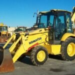 Gebrauchter Baggerlader Komatsu WB93R-5E0 (2006) – 8 t – Motor 74 kW