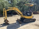KOMATSU PC27MR-2, 3T + 4 GODETS