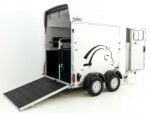 Chevaux | Remorque à chevaux blanche (Réf. GA-5539-25) – Image 4